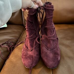 Vince Camuto NWT Women's Burgundy Lace-Up Boots